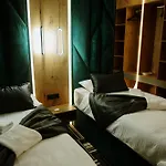 Park Inn, Hotel