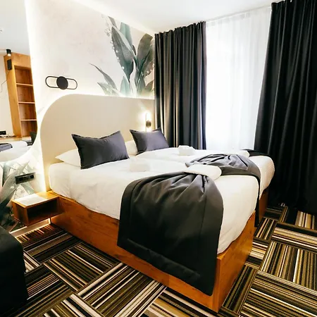Park Inn, 3*