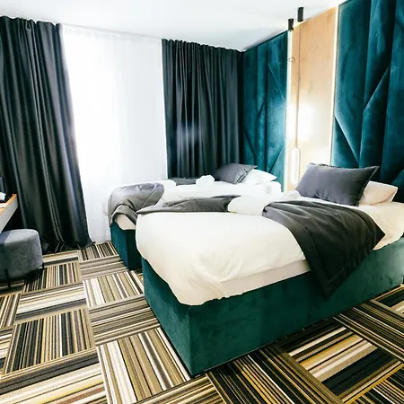 Park Inn, Hotel